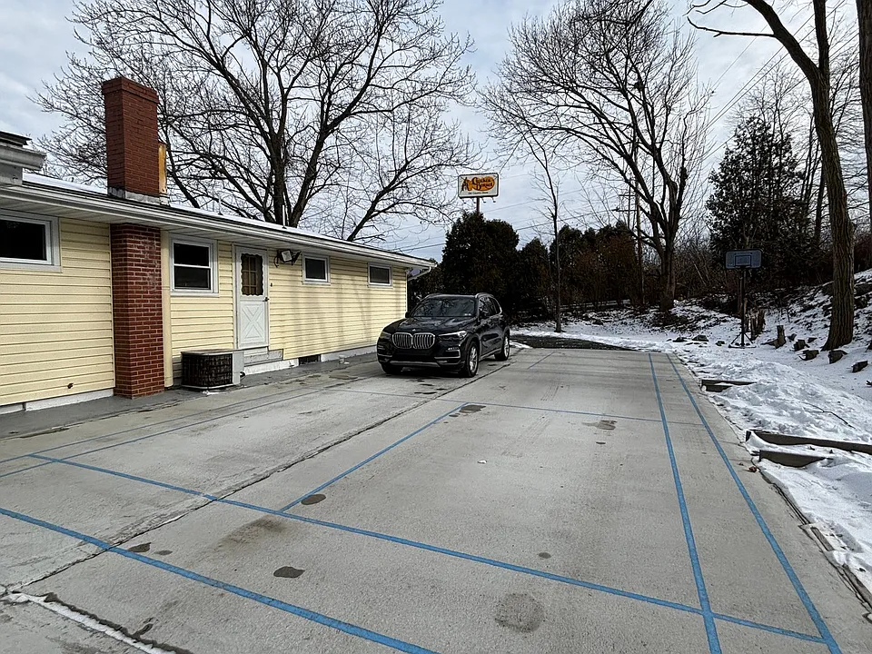 307 Irwin Dr