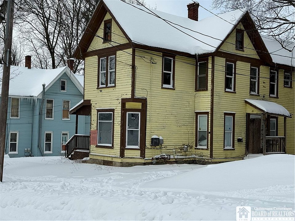 1st image of 11 E 15th St
