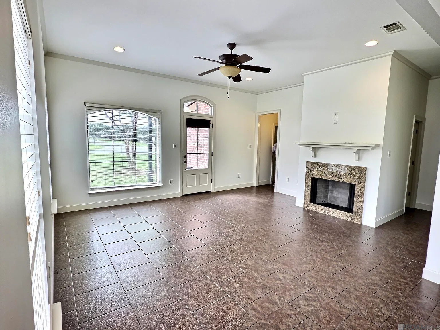 3 bed, 1625 sqft, $2,000 — Photo 3