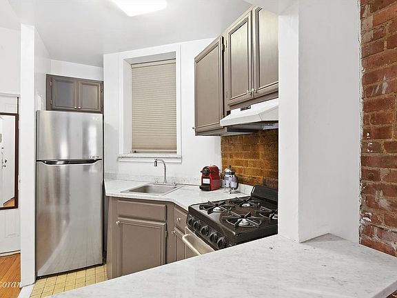 3rd image of 331 E 92nd St APT 2A