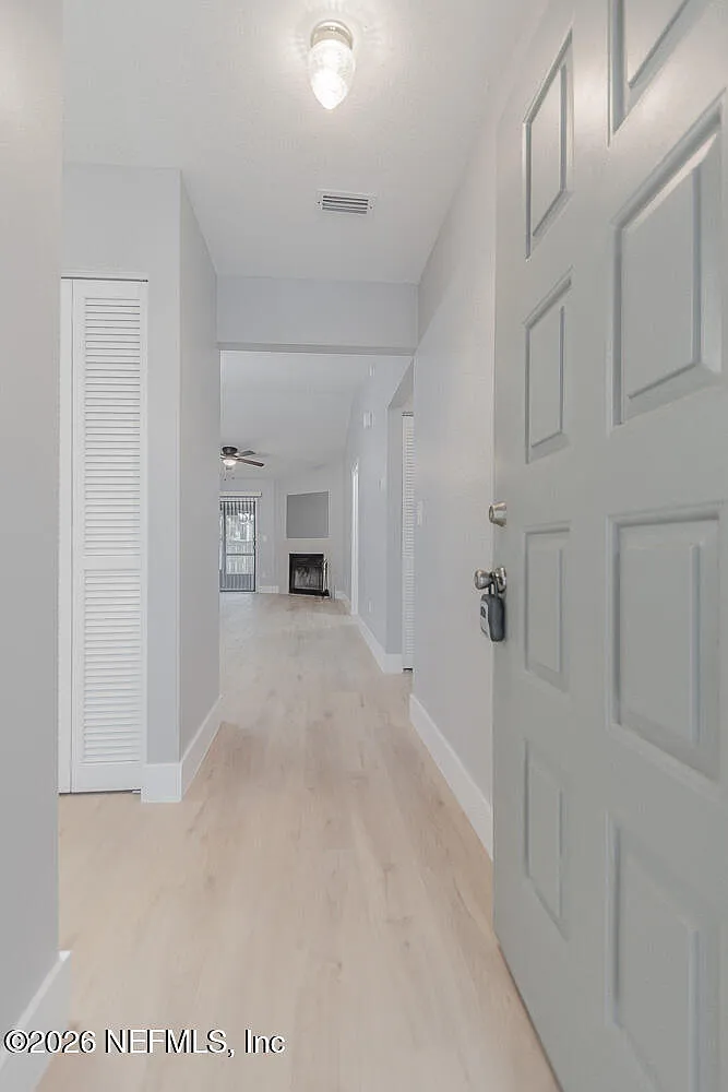 2 bed, 2.0 bath, 1030 sqft, $2,100 — Photo 3
