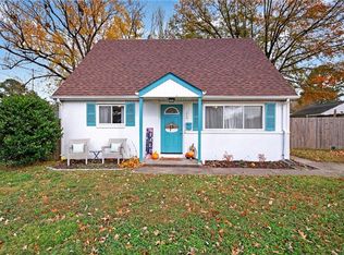 408 Coconut Ln, Virginia Beach, VA 23452