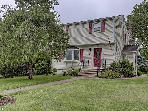 2nd image of 42 Mount Pleasant Pkwy