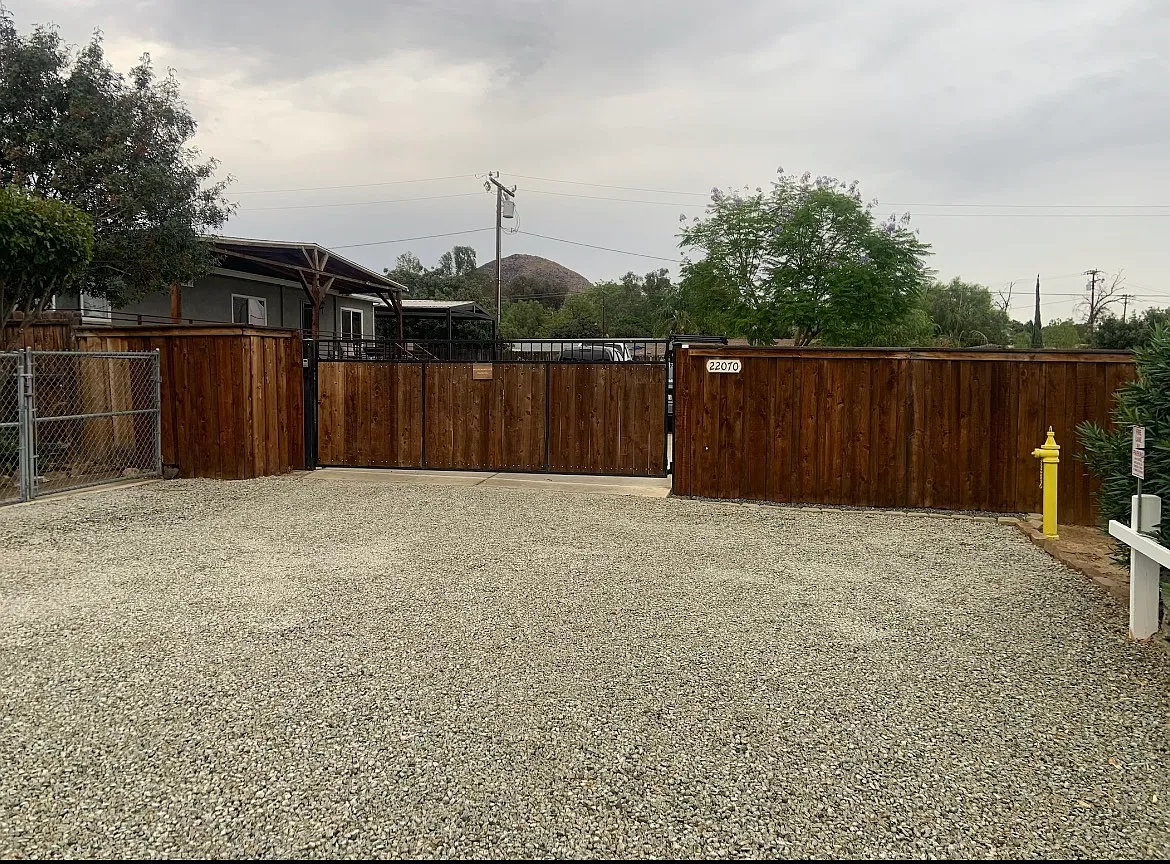 3 bed, 1200 sqft, $3,200 — Photo 1