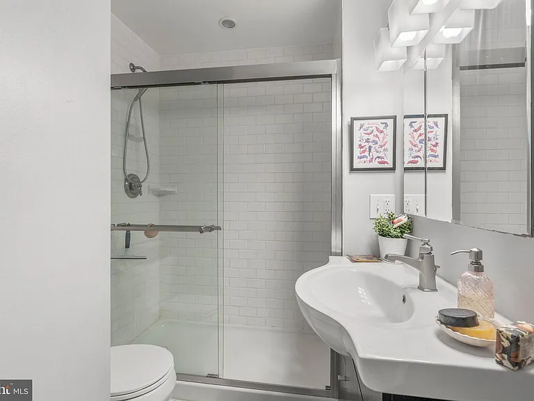 2302 Spruce St #3 — Photo 9