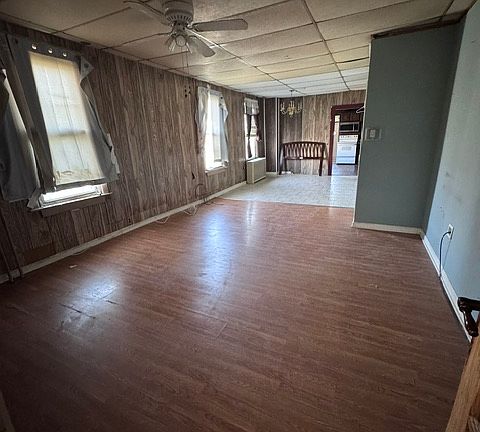 3rd image of 677 Bourbon St