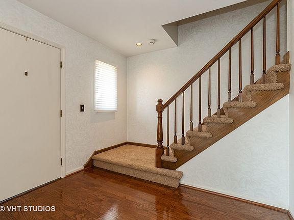 2nd image of 1442 Toulon Ct