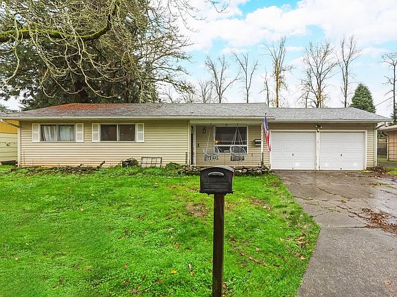 2nd image of 4825 SE Brookside Dr