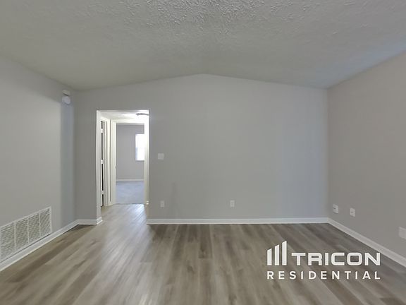 3rd image of 5690 Abercromby Cir