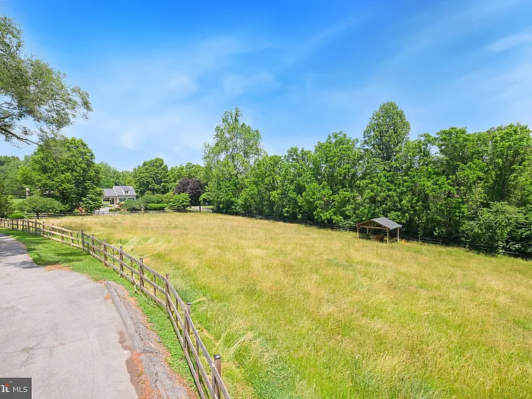 10600 Red Barn Ln #A — Photo 50