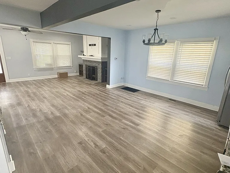 529 N Oxford St — Photo 7