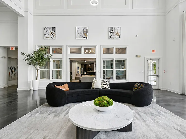 Concord Park Apartments — Photo 4