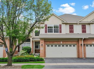 1028 Orchard Pond Ct, Lake Zurich, IL 60047