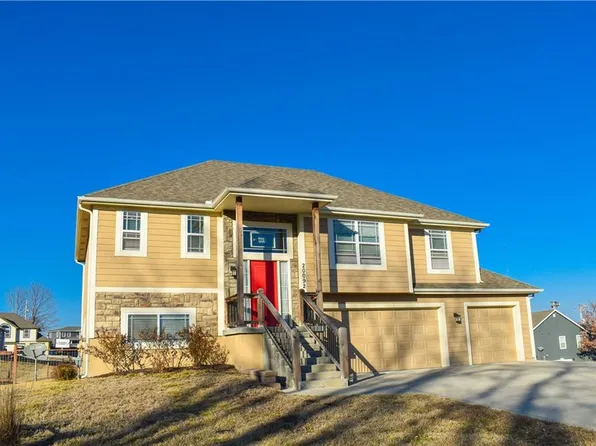 20092 Golden Rd, Linwood, KS 66052
