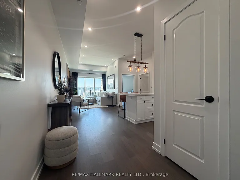 555 William Graham Dr #404 — Photo 2
