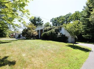 39 Pennington Way, Spring Valley, NY 10977