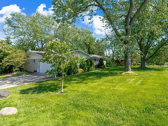 4th image of 2611 Colby Dr
