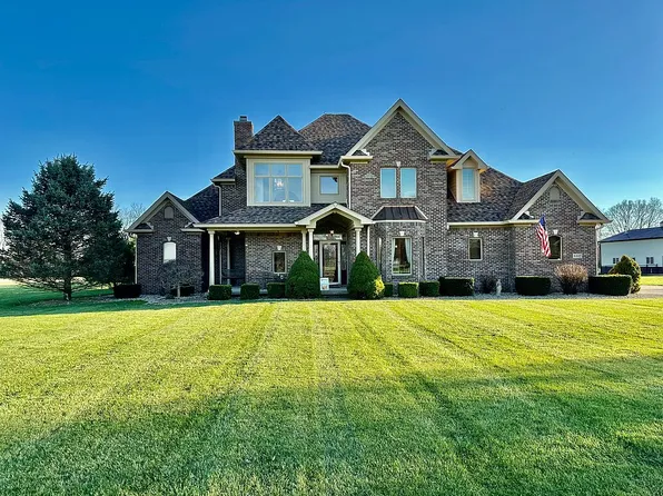 8342 Whispering Mist Ln, Mooresville, IN 46158