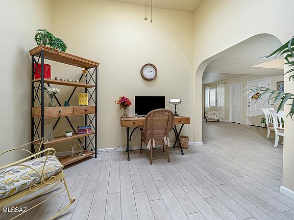 5th image of 7808 N La Canada Dr