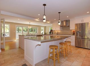 7 Castle Rd, Lexington, MA 02420