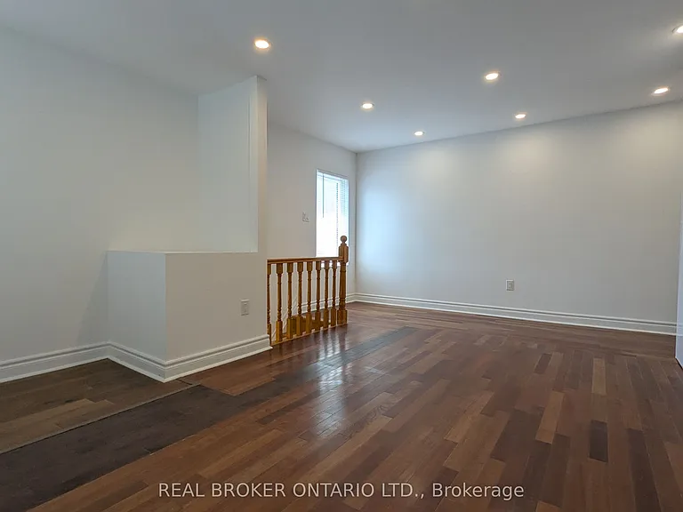 1150 Woodbine Ave #3 — Photo 2