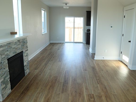 Living/Dinning Room