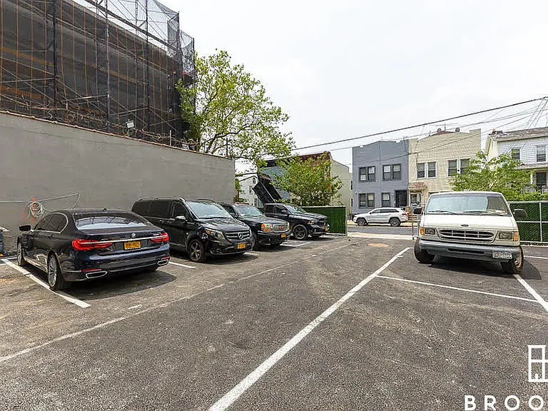 985 Rogers Ave #5D — Photo 15
