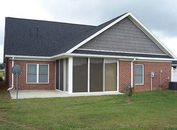 2nd image of 204 Hatteras Dr