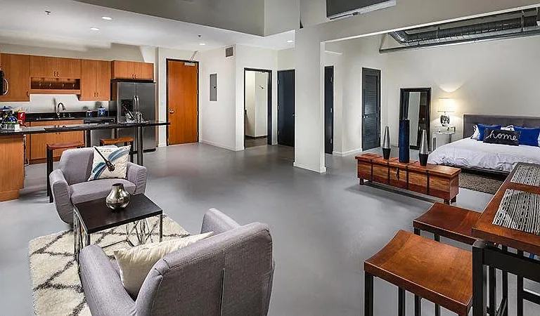 Packard Lofts — Photo 21