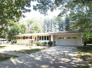 701 S Antler St, Gladwin, MI 48624