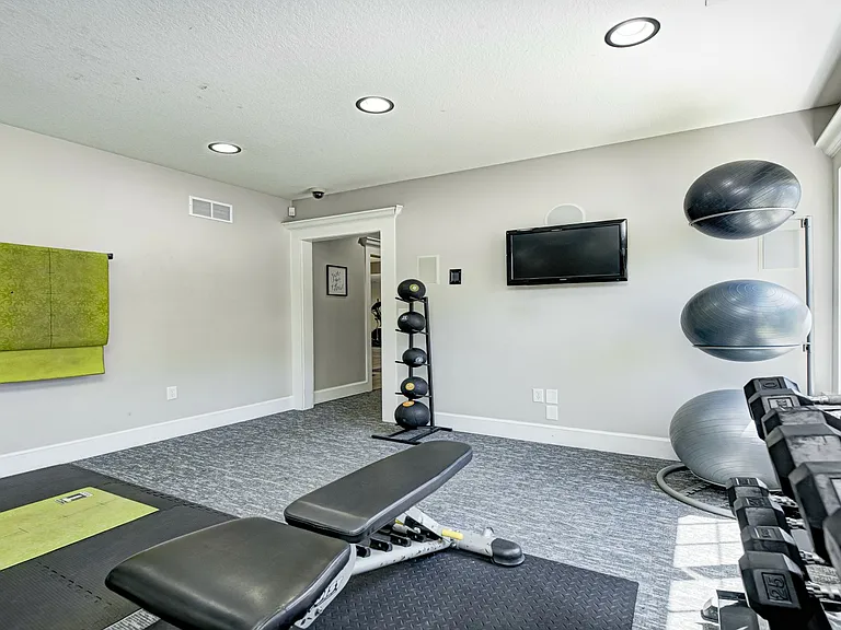 StoneBridge Luxury Apartment Homes — Photo 16
