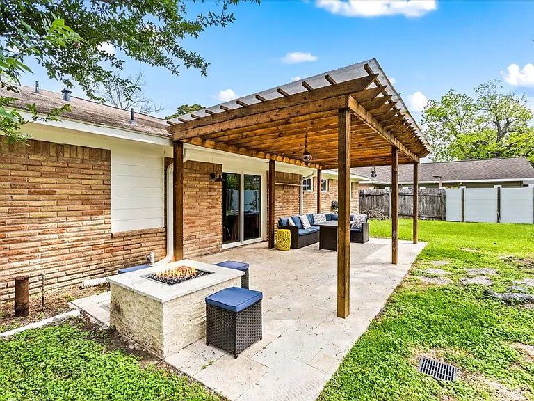 5751 Firenza Dr — Photo 46