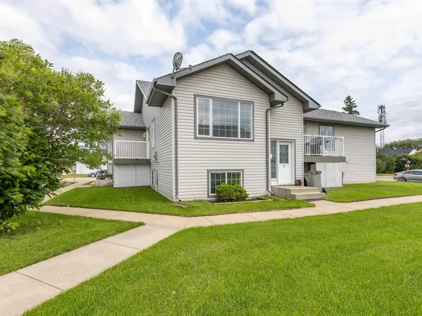 10102 103rd St, Morinville, AB T8R 1T4