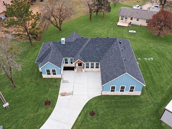3rd image of 335 Cross Tie Ranch Rd