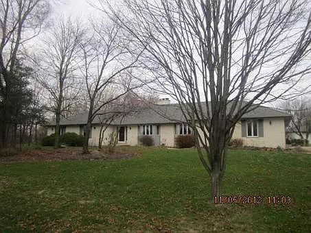 25W150 Lawrence Ave photo 1