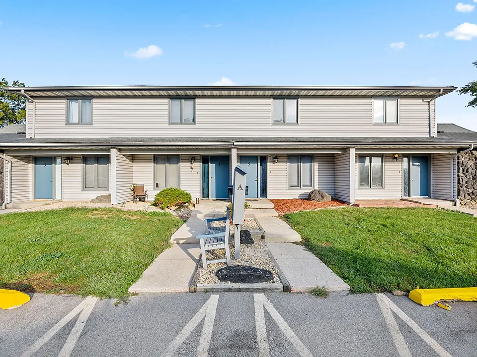 Stratford Arms Apartments