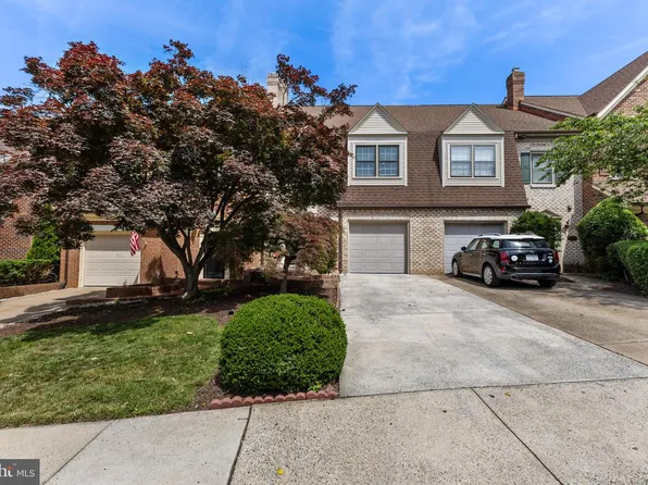 6308 Chaucer View Cir, Alexandria, VA 22304