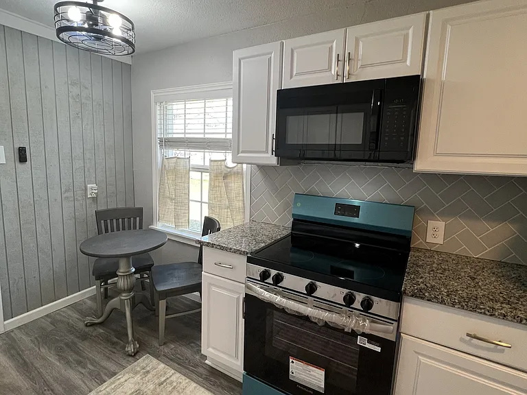 3332 Katrine Ct — Photo 18