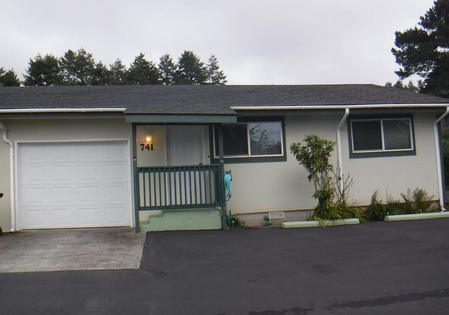 55+ Community — Photo 1