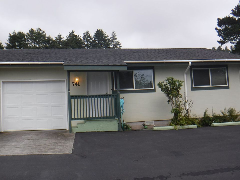 1st image of 741 1st St