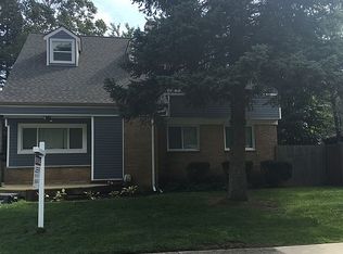 15221 Marlow Ave, Oak Park, MI