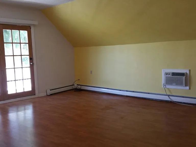 344 Pine Hill Rd — Photo 6
