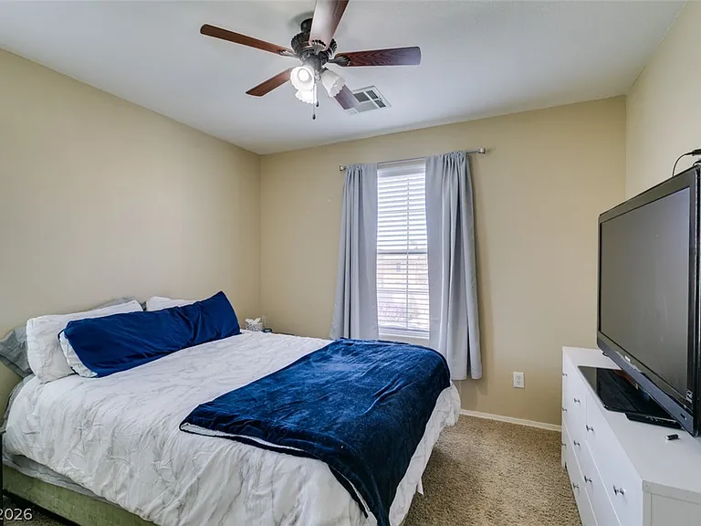 2619 Begonia Valley Ave — Photo 36