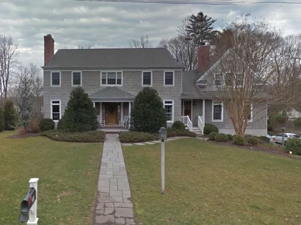 25 Caroline Ave, Setauket, NY 11733