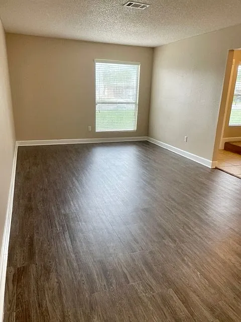 93 Valtameri Ct — Photo 2