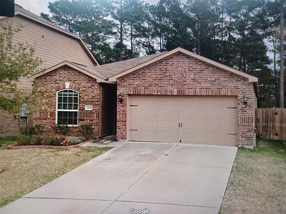 1st image of 32592 Decker Creek Dr
