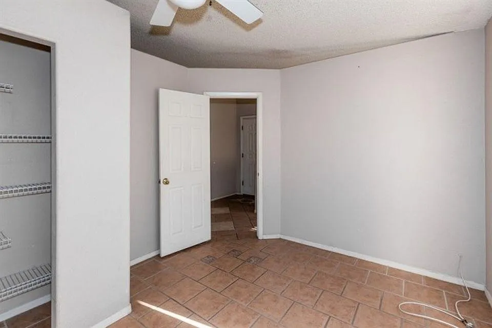 4 bed, 1770 sqft, $2,090 — Photo 3