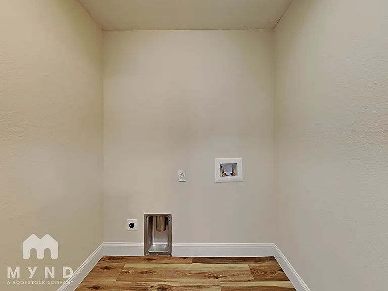 2703 Stellar Ct — Photo 14