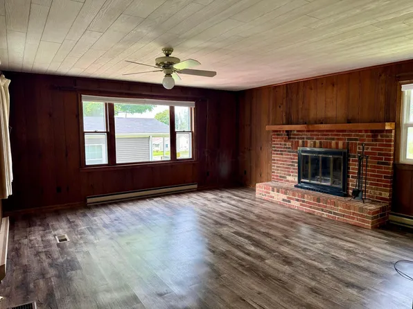 133 E South St, Lithopolis, OH 43136