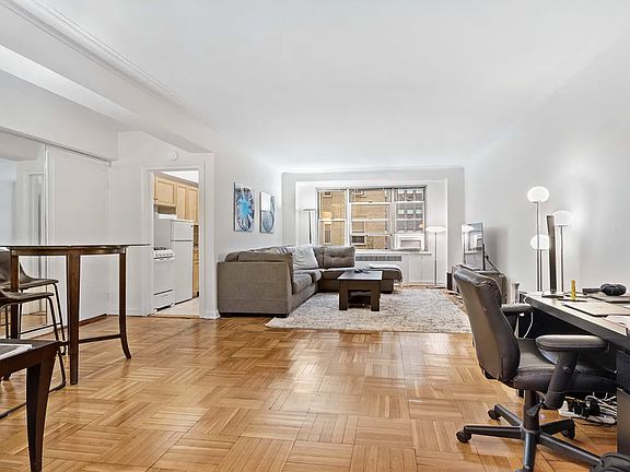 2nd image of 159 Madison Ave APT 10G